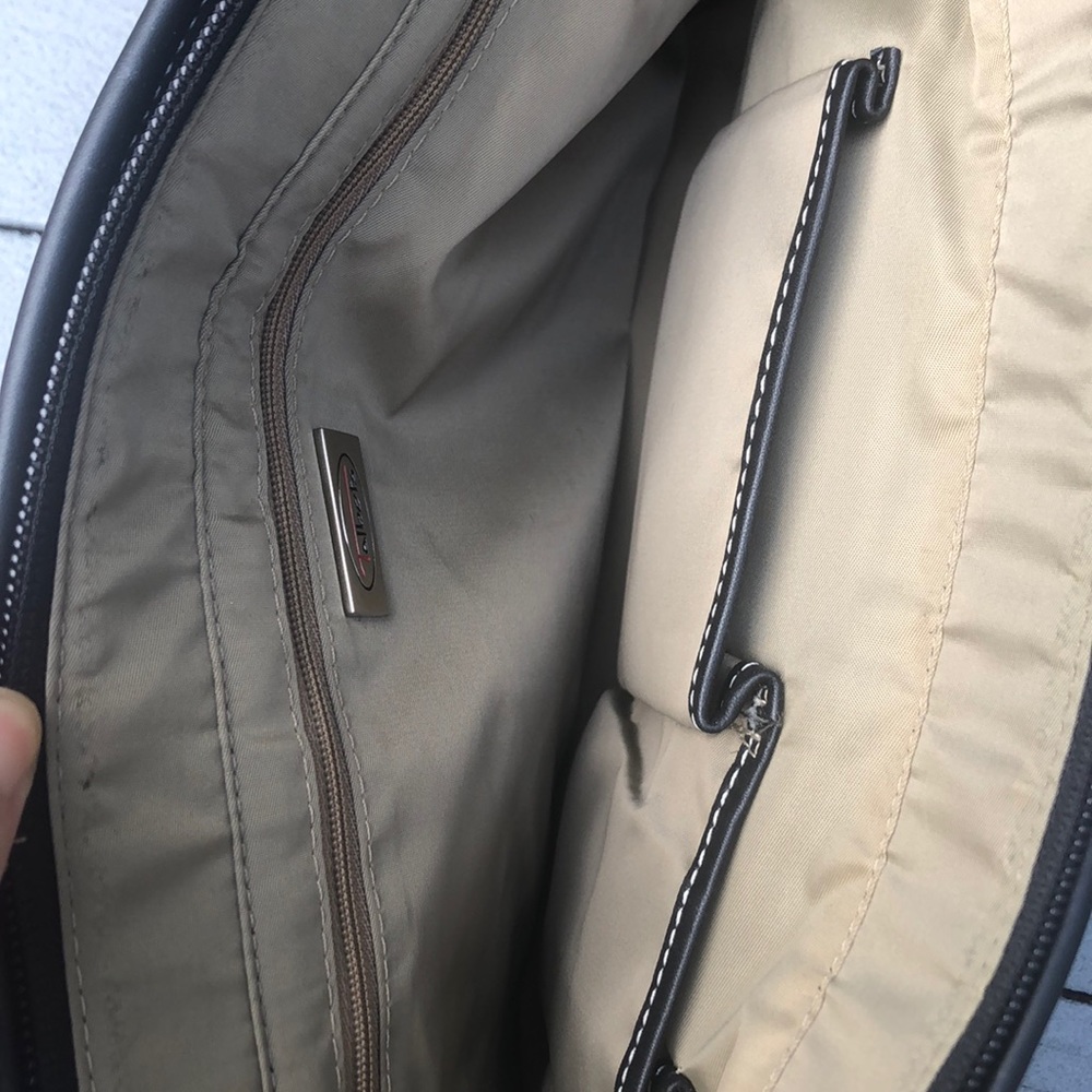 Talbots Purse - Picture 16 of 16